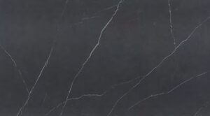 Liem Black  59,6 x 150